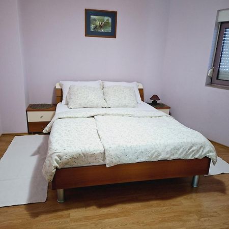 Apartmani Rino ドラマリ エクステリア 写真