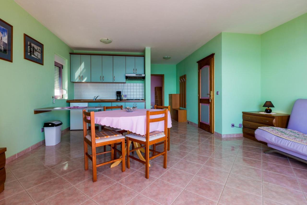 Apartmani Rino ドラマリ エクステリア 写真