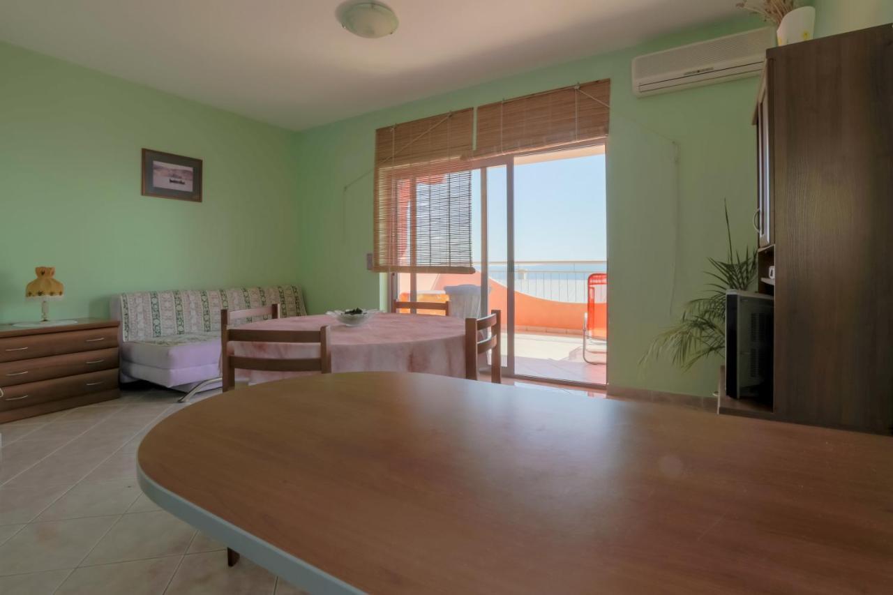 Apartmani Rino ドラマリ エクステリア 写真